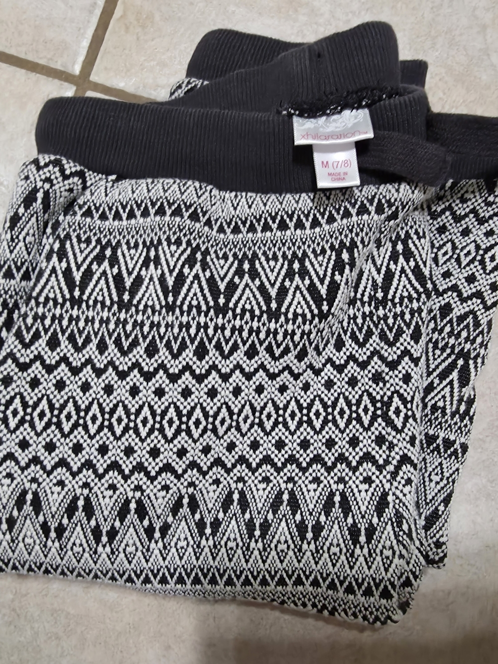 Xhilaration Black and White Patterned Girls Sweatpants